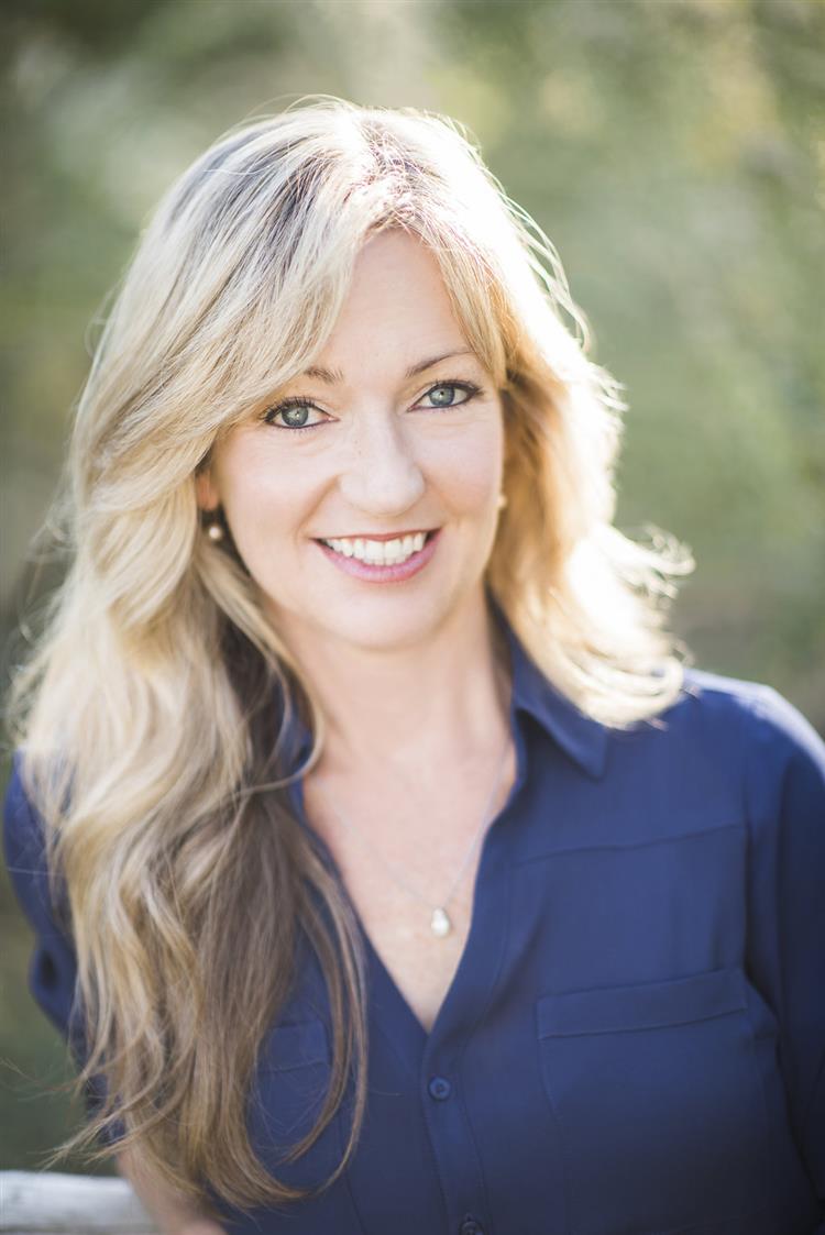 Jennifer Hunnicutt, Camarillo Real Estate Expert Top Real Estate Agent