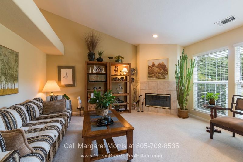 Nipomo CA Golf Homes - Entertaining is easy in the warm and inviting living room of this golf home in Nipomo CA. 