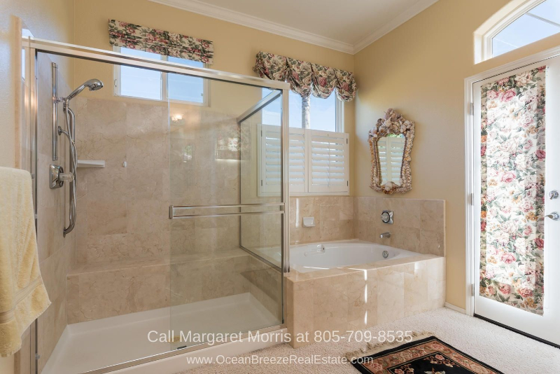 Real Estate Properties for Sale in Blacklake Golf Course Nipomo CA -  Ease your stress away and pamper yourself in the master suite of this Nipomo CA golf home for sale. 