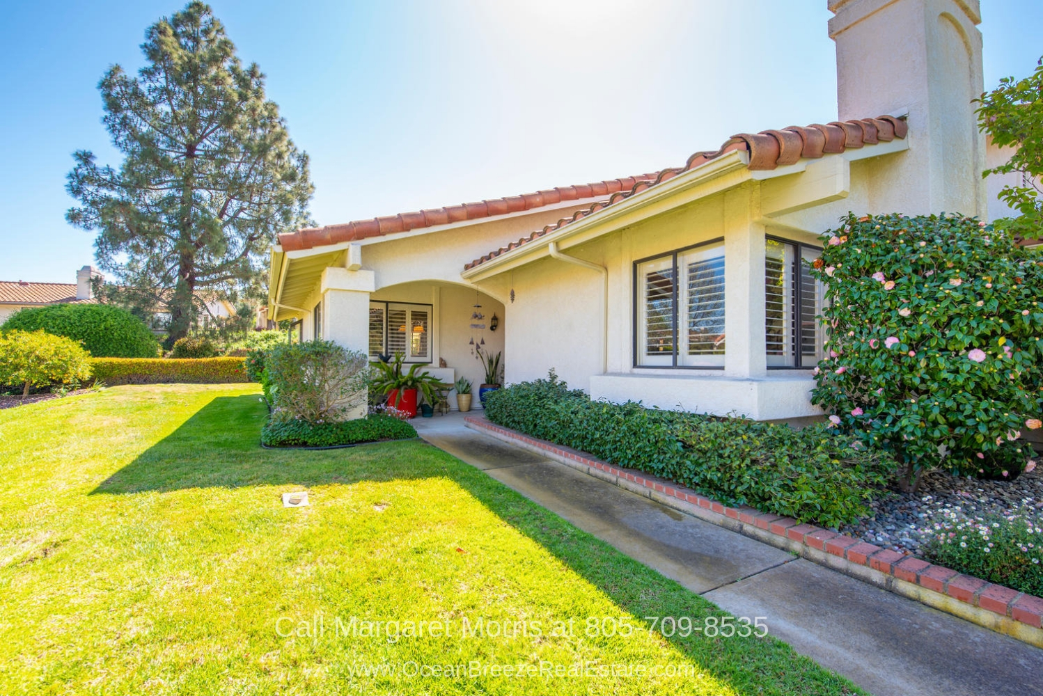 Nipomo CA Golf Homes for Sale -  Enjoy the convenience, privacy, and space offered by this single-level home in the Blacklake golf community. 