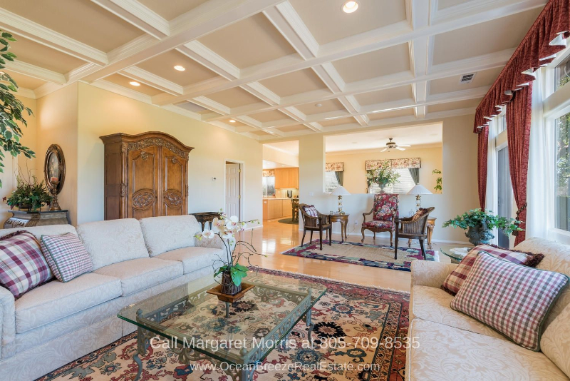 Nipomo CA Golf Homes -  Enjoy easy living in this stunning golf home for sale in Nipomo CA. 
