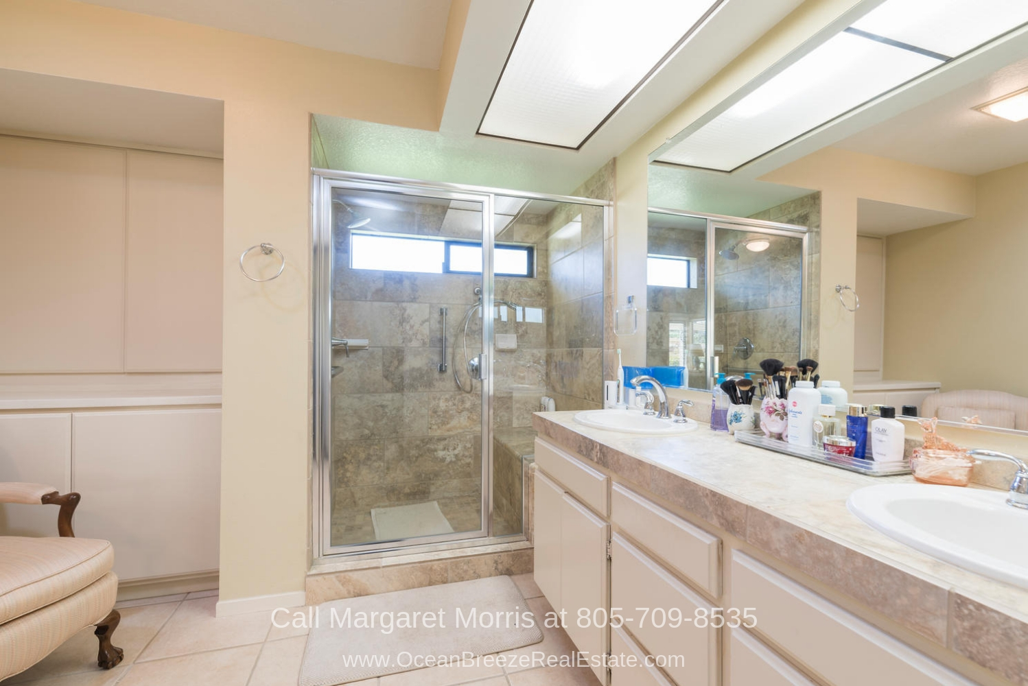Nipomo CA  Golf Homes - Enjoy the best of pampering in the updated master bathroom of this golf course home for sale in Blacklake. 